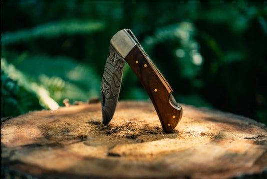 Damascus Walnut Pocket Knife