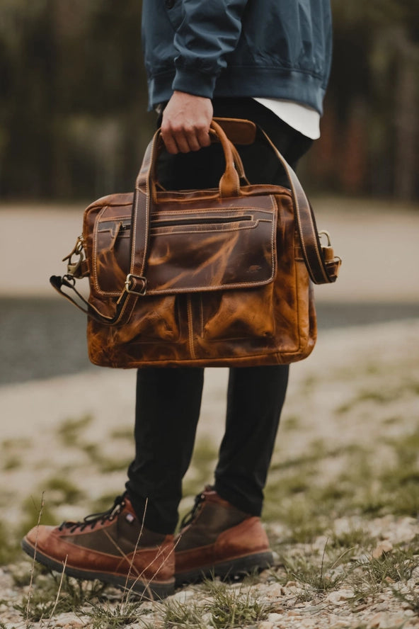 the “Clark” Leather Pilot Bag