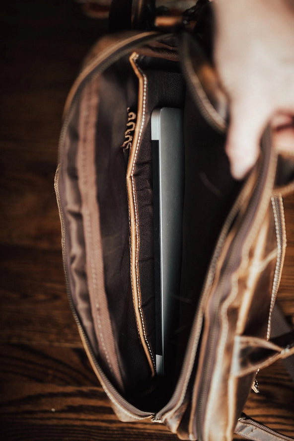 the “Clark” Leather Pilot Bag