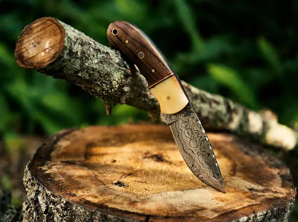 Walnut Fixed Blade